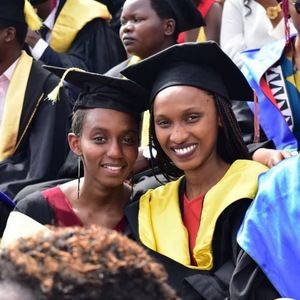 Meet your Posher, Nadine